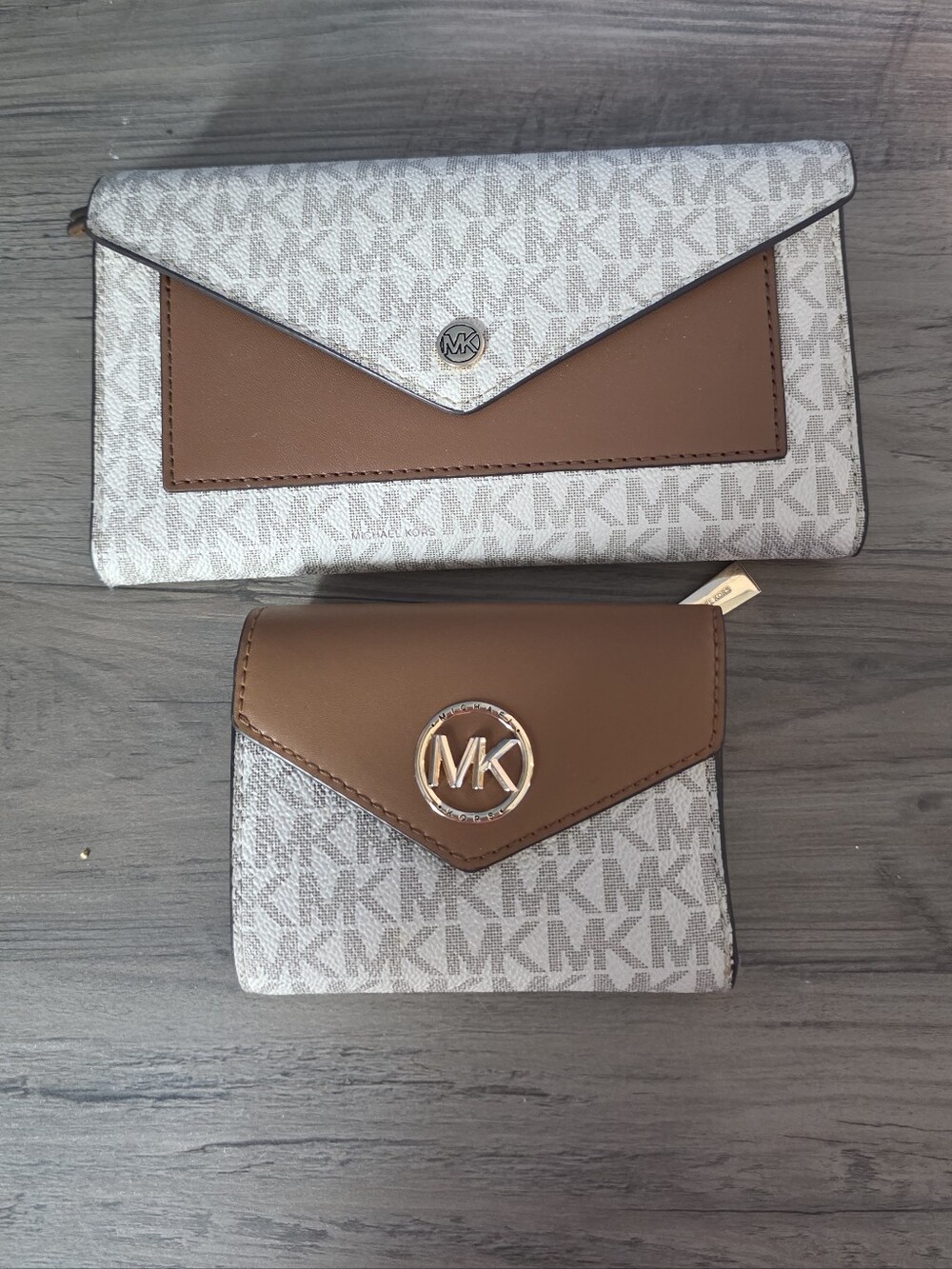 Michael Kors Gray MK Logo Wallet Set with Brown Trim *PACKAGE DEAL*
